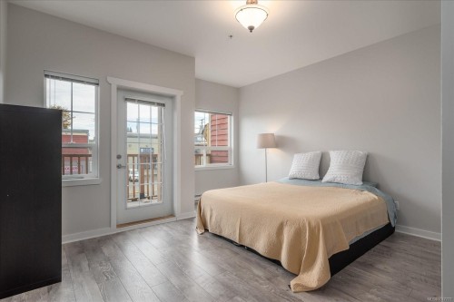 F-16 High St, Ladysmith, BC - Indoor Photo Showing Bedroom