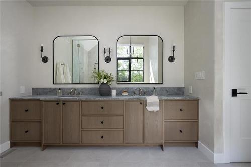 303 Boreham Blvd, Winnipeg, MB 