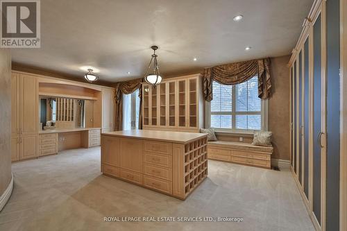 2215 Doulton Drive, Mississauga, ON - Indoor Photo Showing Other Room