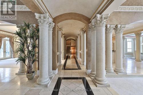 2215 Doulton Drive, Mississauga, ON - Indoor