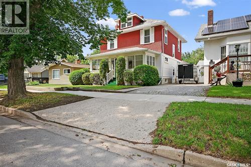 1120 3Rd Avenue Nw, Moose Jaw, SK - Outdoor With Facade