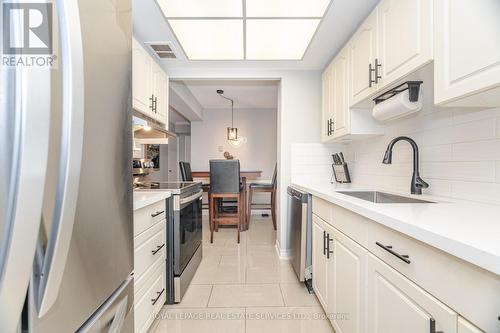 708 - 3100 Kirwin Avenue, Mississauga, ON - Indoor Photo Showing Kitchen