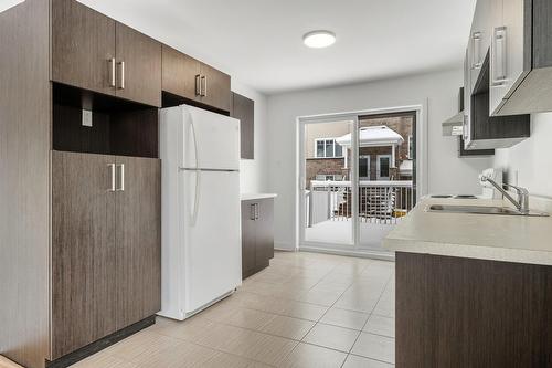 Cuisine - 550 Rue Valiquette, Sainte-Adèle, QC - Indoor Photo Showing Kitchen