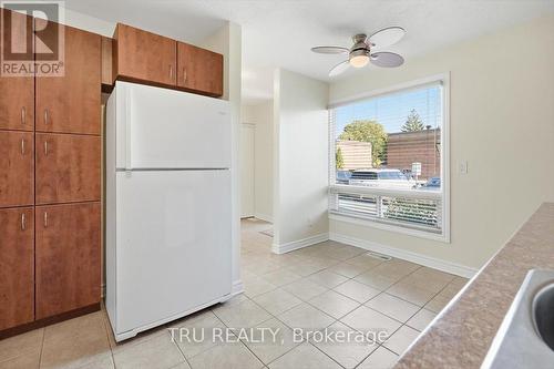 Kitchen - 302 - 2290 Cotters Crescent, Ottawa, ON - Indoor