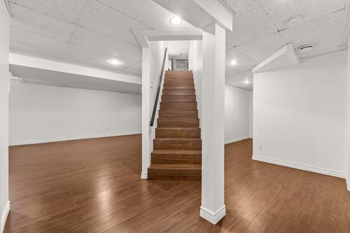 Staircase - 57 Rue De La Valline, Notre-Dame-De-L'Île-Perrot, QC - Indoor Photo Showing Other Room