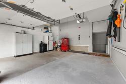 Garage - 