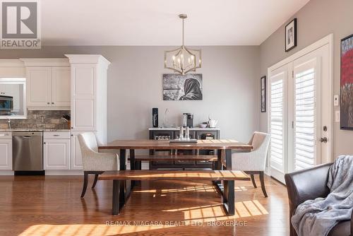 19 Crimson Drive, Niagara-On-The-Lake (St. Davids), ON - Indoor Photo Showing Dining Room
