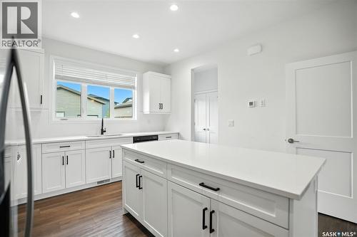 127 Taube Avenue, Saskatoon, SK - Indoor Photo Showing Kitchen