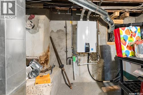 1129 3Rd Avenue Ne, Moose Jaw, SK - Indoor Photo Showing Basement