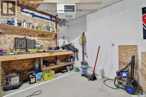 1129 3Rd Avenue Ne, Moose Jaw, SK - Indoor