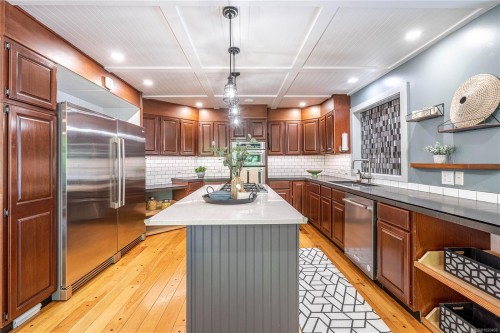 2880 Leigh Rd, Langford, BC 