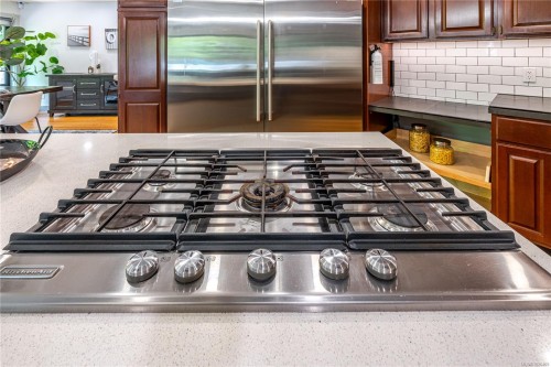 2880 Leigh Rd, Langford, BC 