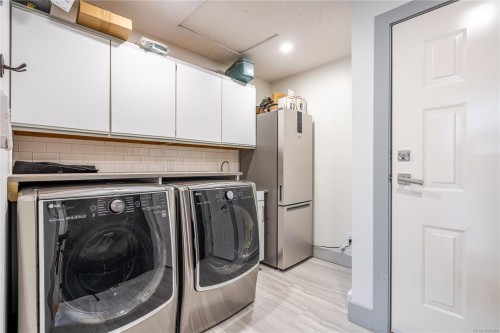 2880 Leigh Rd, Langford, BC 