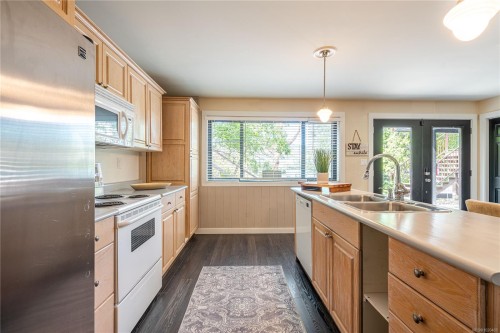 2880 Leigh Rd, Langford, BC 