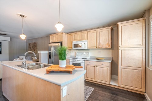 2880 Leigh Rd, Langford, BC 