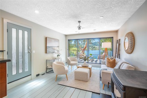 2880 Leigh Rd, Langford, BC 