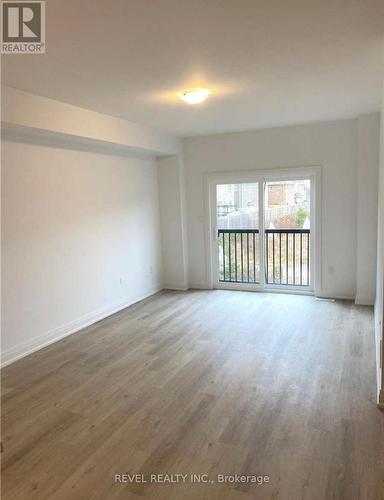 1493 Purchase Place, Innisfil, ON - Indoor Photo Showing Other Room