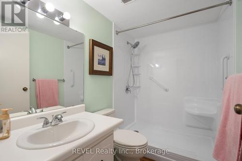 411 - 365 Geneva Street, St. Catharines (Fairview), ON - Indoor Photo Showing Bathroom