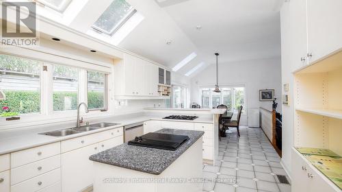 12 Matson Drive, Caledon (Palgrave), ON - Indoor Photo Showing Kitchen With Double Sink