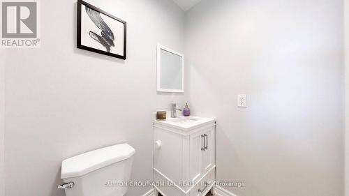 760 Ashprior Avenue, Mississauga, ON - Indoor Photo Showing Bathroom