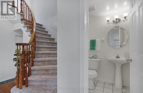 77 Daventry Crescent, Ottawa, ON - Indoor Photo Showing Bathroom
