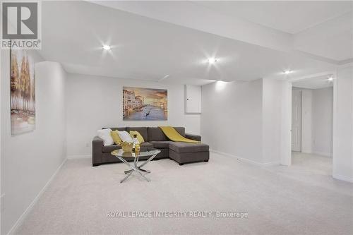 77 Daventry Crescent, Ottawa, ON - Indoor