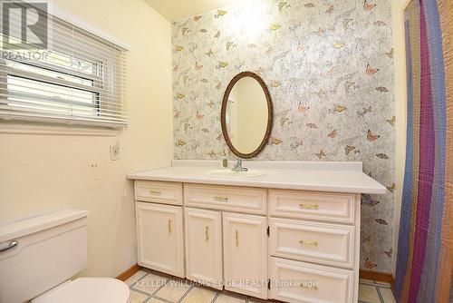 149 Ivon Avenue, Hamilton, ON - Indoor Photo Showing Bathroom