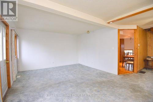 149 Ivon Avenue, Hamilton, ON - Indoor Photo Showing Other Room