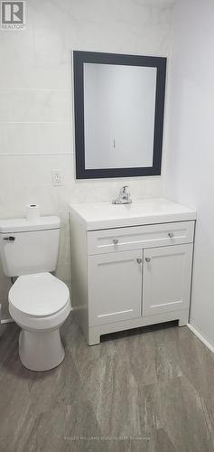 149 Ivon Avenue, Hamilton, ON - Indoor Photo Showing Bathroom