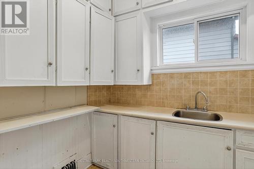50 Ridout Street, Kawartha Lakes, ON - Indoor Photo Showing Kitchen