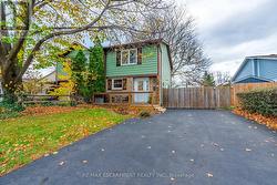 38 GOLDEN ORCHARD DRIVE  Hamilton, ON L9C 6J5