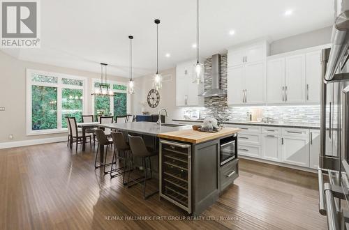 1682 Heathside Crescent, Pickering, ON - Indoor Photo Showing Kitchen With Upgraded Kitchen