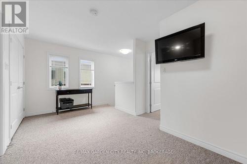 45 Hemlock Way, Grimsby (Grimsby West), ON - Indoor