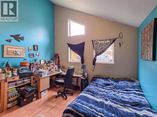 661A C Avenue, Kaslo, BC - Indoor Photo Showing Bedroom