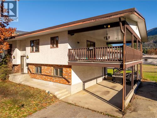 1509 Mountain View Drive, Revelstoke, BC - Outdoor With Exterior