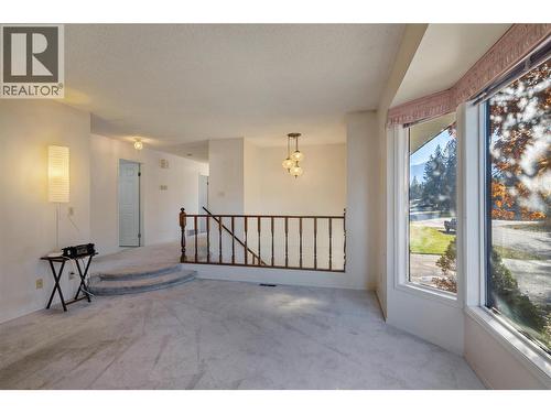 1509 Mountain View Drive, Revelstoke, BC - Indoor Photo Showing Other Room