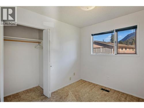 1509 Mountain View Drive, Revelstoke, BC - Indoor Photo Showing Other Room