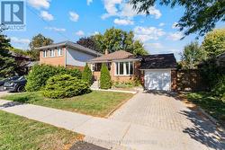 BSMT - 46 ATHOL AVENUE  Toronto, ON M8Z 2A4
