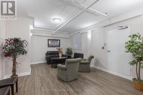 209 - 6390 Huggins Street, Niagara Falls (Stamford), ON - Indoor Photo Showing Other Room
