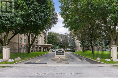209 - 6390 Huggins Street, Niagara Falls (Stamford), ON - Outdoor