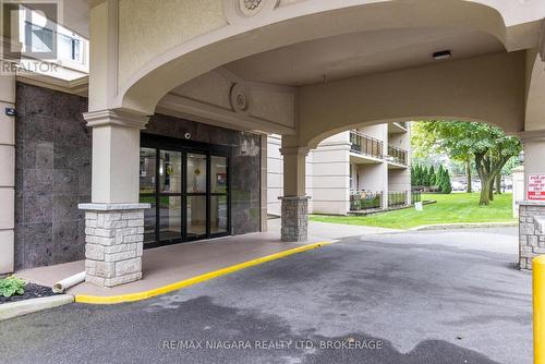 209 - 6390 Huggins Street, Niagara Falls (Stamford), ON - Outdoor With Balcony