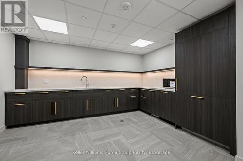 714 - 93 Arthur Street, Guelph (St. Patrick'S Ward), ON - Indoor Photo Showing Other Room