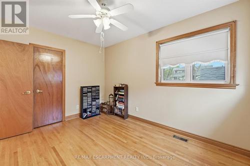 237 Mohawk Road, Oakville, ON - Indoor Photo Showing Other Room