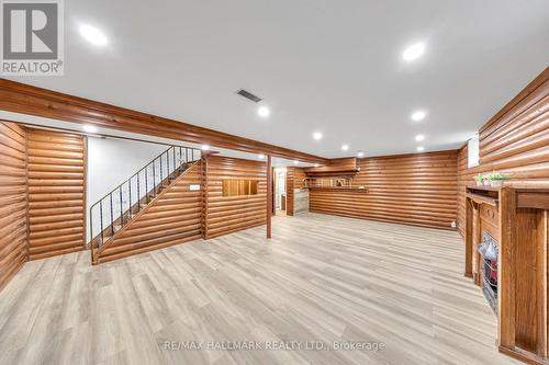 35 Rowallan Drive, Toronto, ON - Indoor Photo Showing Other Room