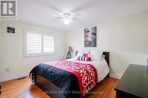 415 Jane Avenue, Oshawa, ON - Indoor Photo Showing Bedroom