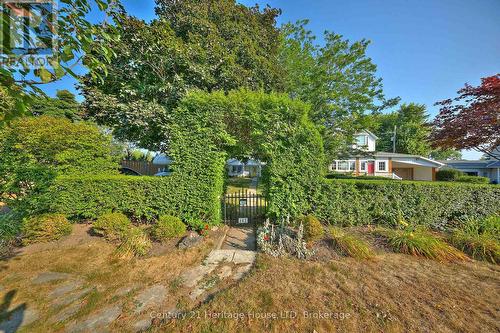 View of the front gate from the house - privacy - 662 Lakeshore Road, Fort Erie (Lakeshore), ON - Outdoor