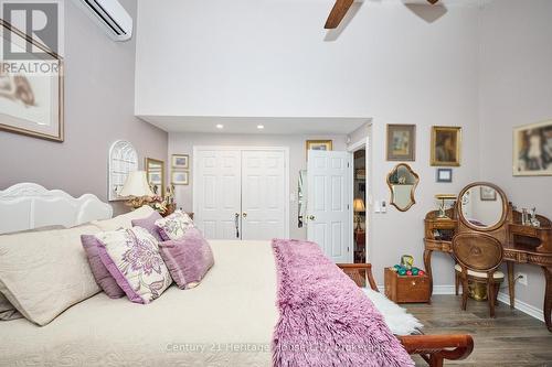 Main Floor Primary with Double Closet & Pot Lights - 662 Lakeshore Road, Fort Erie (Lakeshore), ON - Indoor Photo Showing Bedroom