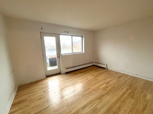 Living Room - 7-658 Av. Mercille, Saint-Lambert, QC - Indoor Photo Showing Other Room