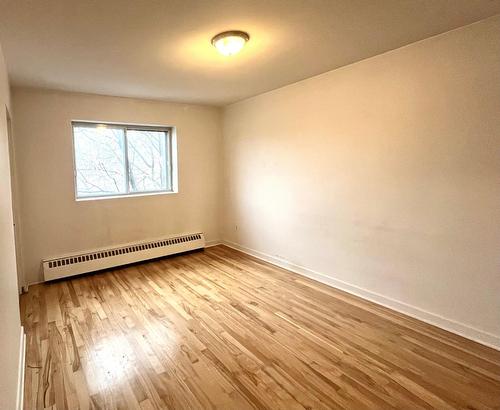 Primary bedroom - 7-658 Av. Mercille, Saint-Lambert, QC - Indoor Photo Showing Other Room
