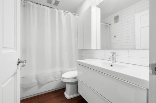 Bathroom - 7-135 Rue Ste-Anne, Québec (La Cité-Limoilou), QC - Indoor Photo Showing Bathroom